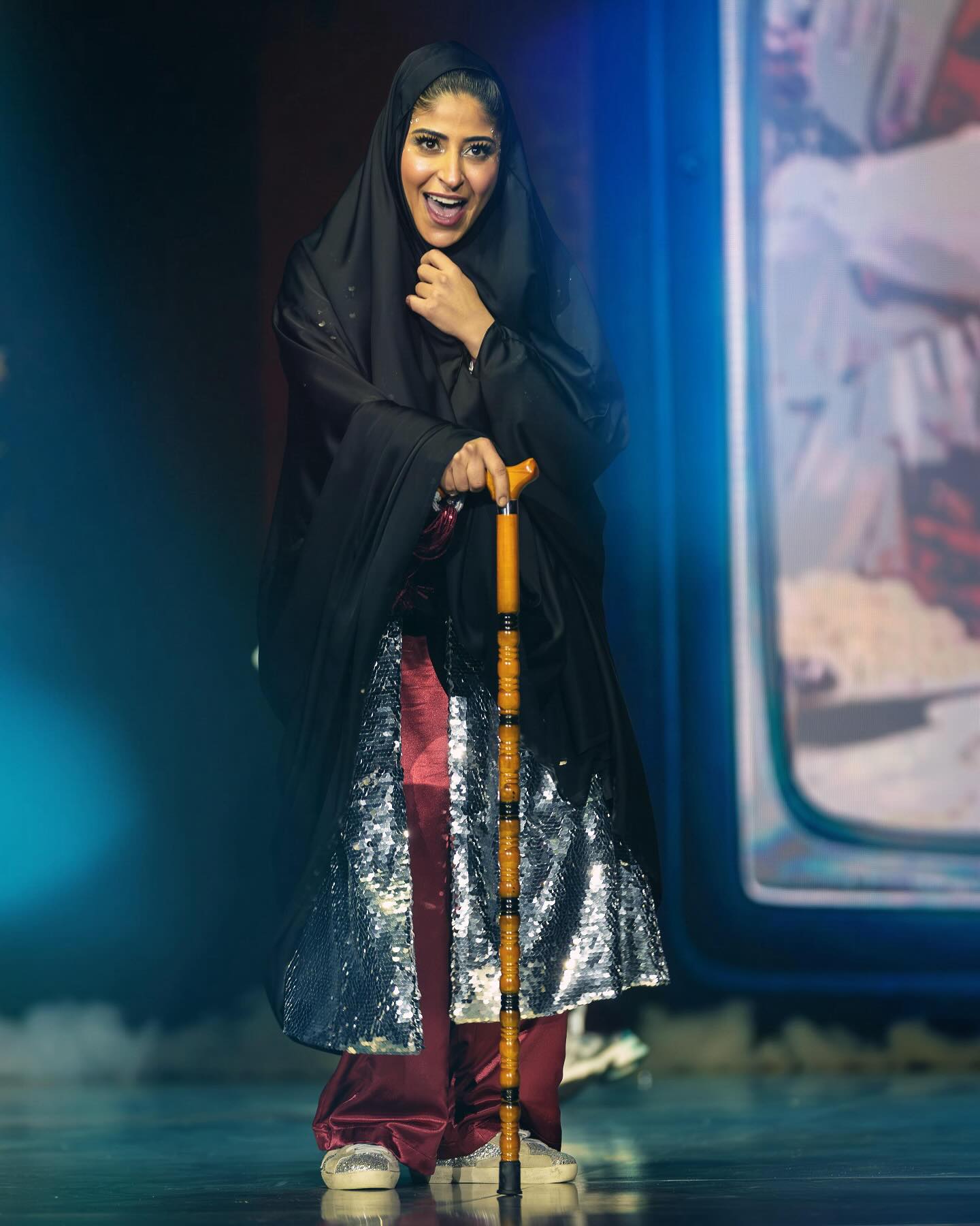 شجون الهاجرى فى احدى مسرحياتها