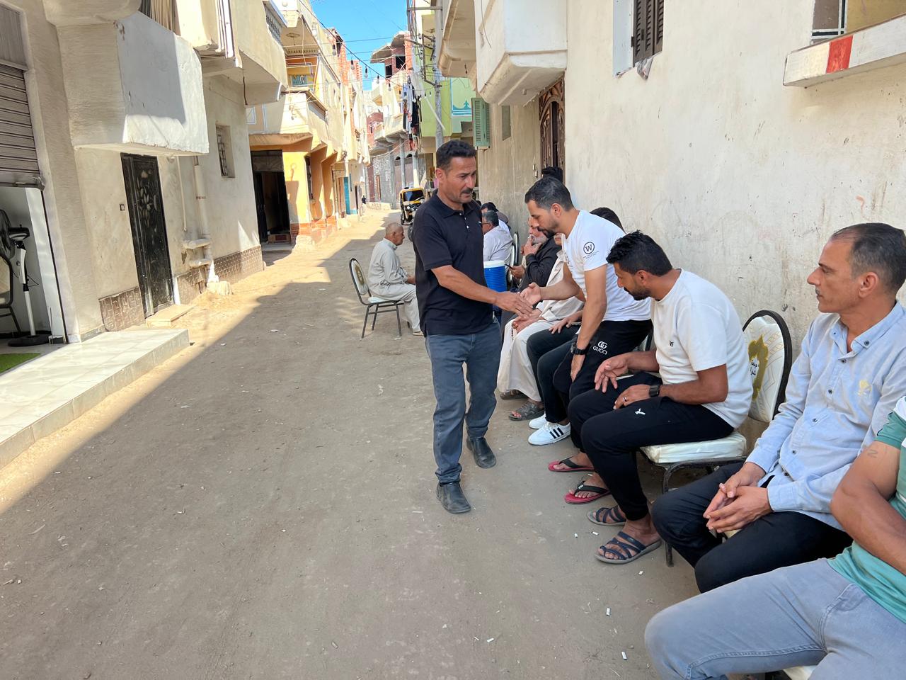 اسرة الشهيد امام المنزل اسرة الشهيد امام المنزل