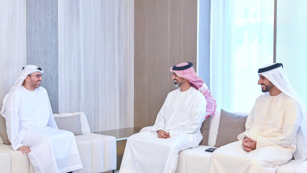 عمار بن حميد يستقبل وفداً من قطارات الاتحاد عمار بن حميد يستقبل وفداً من قطارات الاتحاد