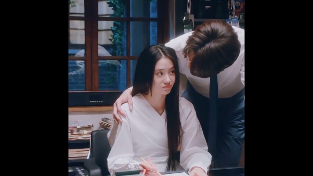 💕💕 #liuhaocun #linyi #انحراف #Derailment #youku #shorts #cdrama 💕💕 #liuhaocun #linyi #انحراف #Derailment #youku #shorts #cdrama