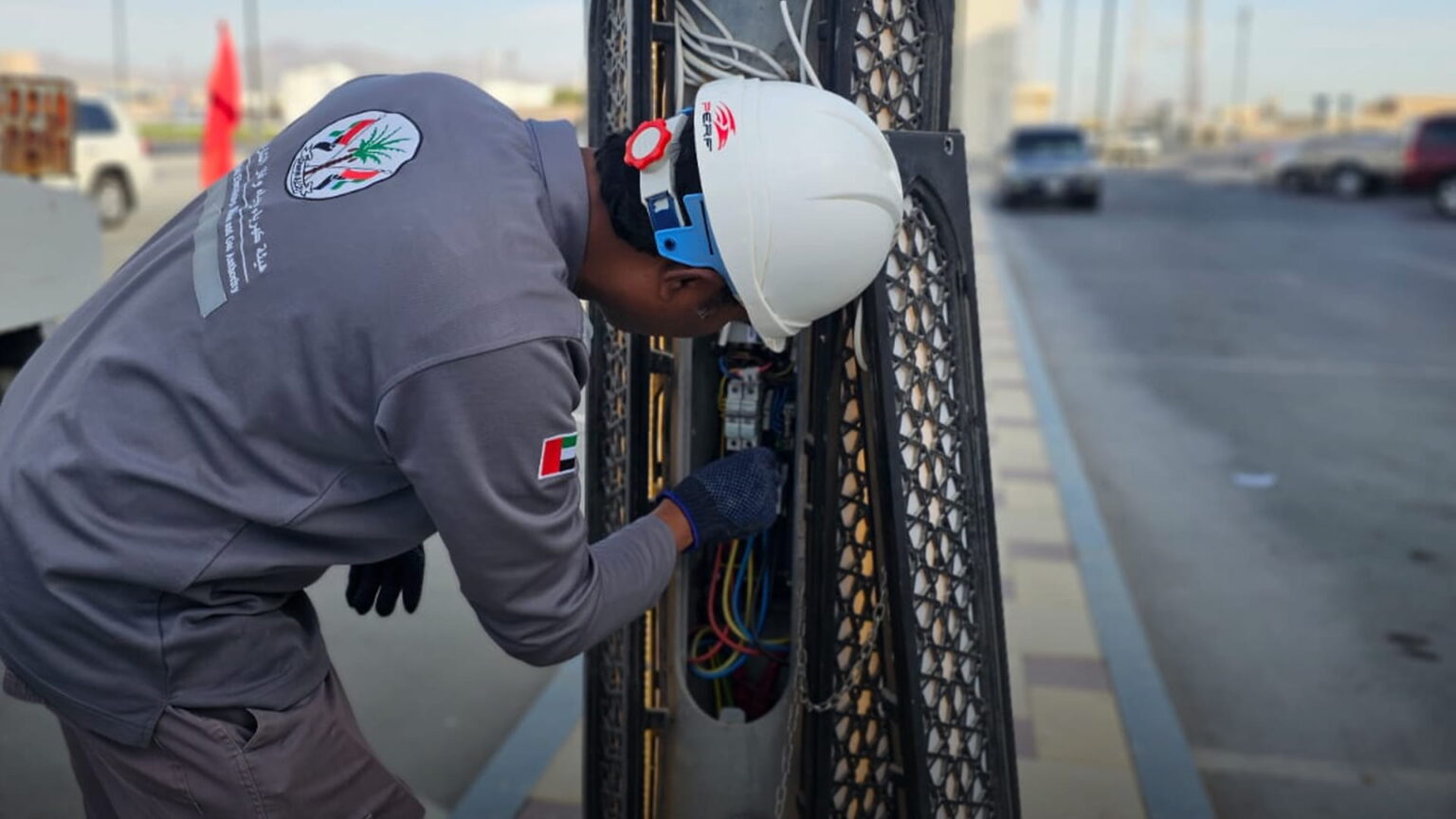 كهرباء الشارقة تنفذ 10 مشاريع للإنارة في مختلف مناطق مدينة كلباء كهرباء الشارقة تنفذ 10 مشاريع للإنارة في مختلف مناطق مدينة كلباء