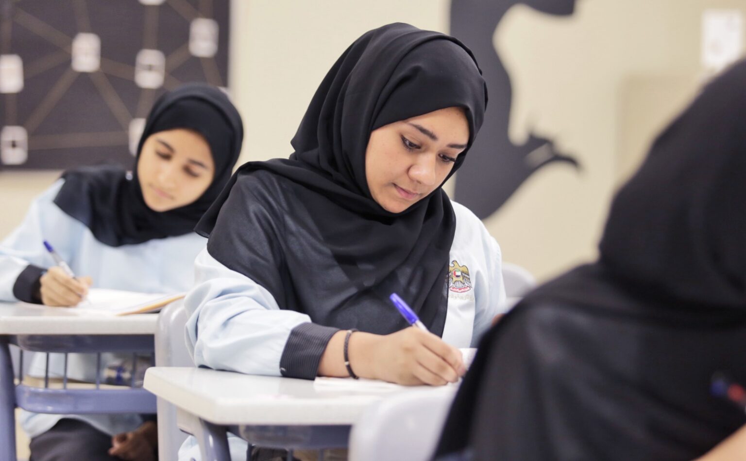 تعليمات تنظيمية وإجرائية تسبق انطلاقة امتحانات نهاية العام الثلاثاء تعليمات تنظيمية وإجرائية تسبق انطلاقة امتحانات نهاية العام الثلاثاء