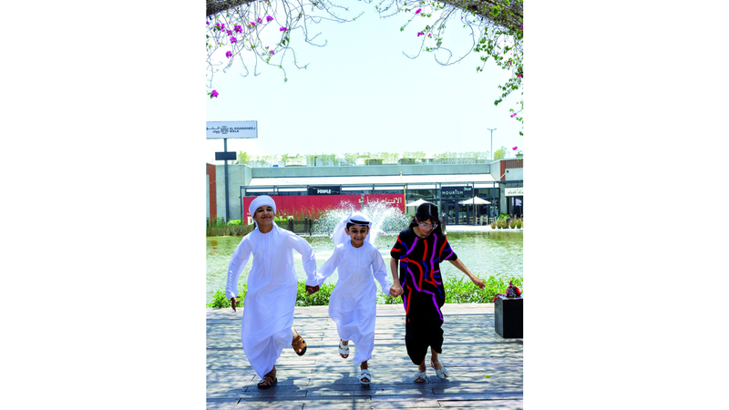 العيد.. بهجة للكبار والصغار العيد.. بهجة للكبار والصغار