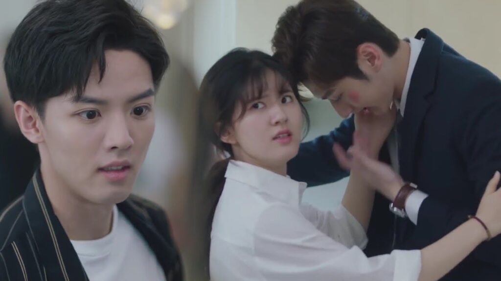 يحاول ان يغلق قميصها لكن يساء فهمـه من اخوها ❤️( ارجوك اطمئن يا سيد لينغ ) يحاول ان يغلق قميصها لكن يساء فهمـه من اخوها ❤️( ارجوك اطمئن يا سيد لينغ )