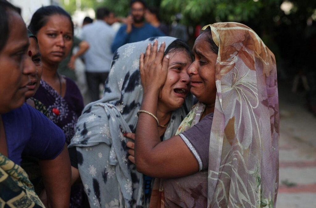 قداسة البابا يؤكد حزنه وتعازيه وصلاته عقب حادث سقوط طائرة في الهند – Vatican News قداسة البابا يؤكد حزنه وتعازيه وصلاته عقب حادث سقوط طائرة في الهند - Vatican News