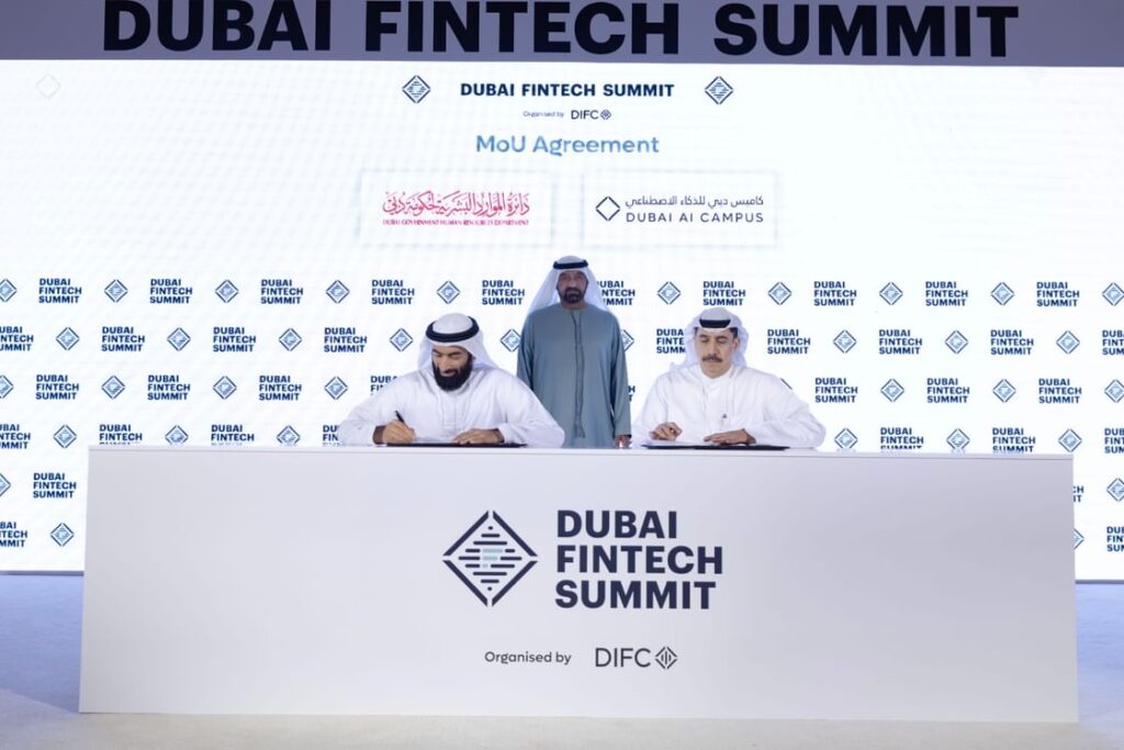 دبي للموارد البشرية و”كامبس دبي” يتعاونان لتأهيل 10 آلاف شخص في الذكاء الاصطناعي بحلول 2030 دبي للموارد البشرية و”كامبس دبي” يتعاونان لتأهيل 10 آلاف شخص في الذكاء الاصطناعي بحلول 2030