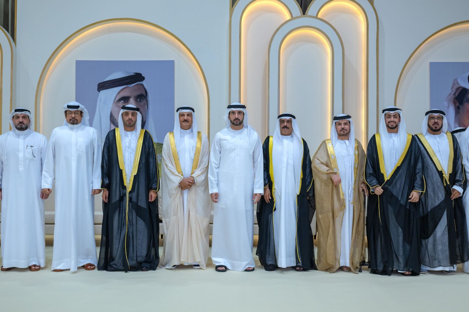 حمدان بن محمد يحضر أفراح النعيمي والقمزي والشامسي حمدان بن محمد يحضر أفراح النعيمي والقمزي والشامسي