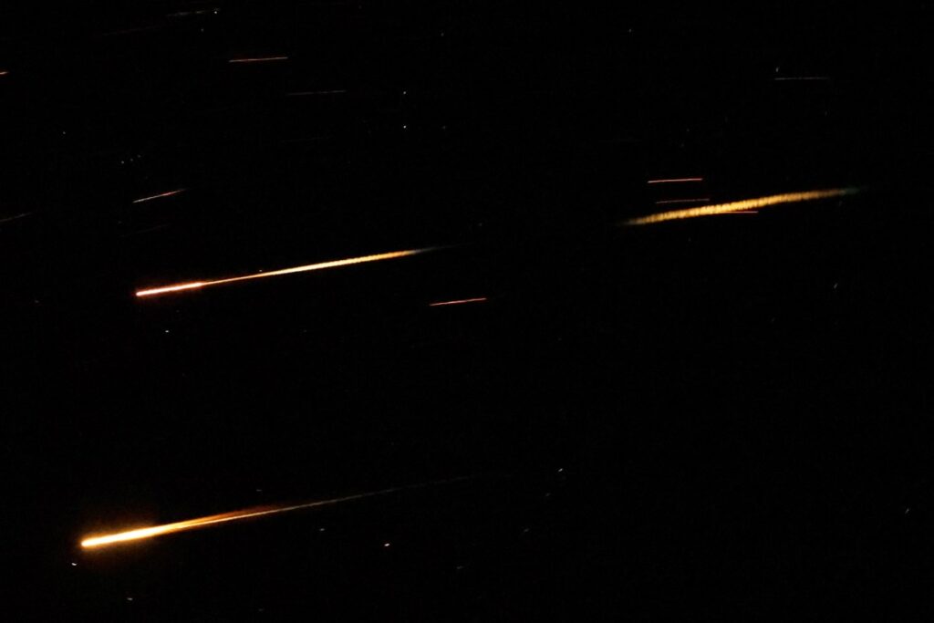 إيران وإسرائيل تتبادلان هجمات جديدة وترامب يقيّم تدخلا أمريكيا