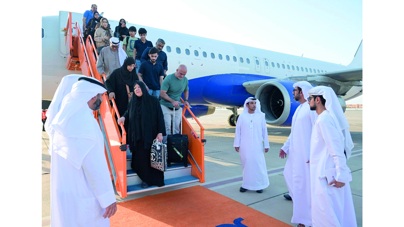 الإمارات تجلي مواطنيها والمقيمين الموجودين في إيران دولة الإمارات نفذت عمليات إجلاء ناجحة. وام