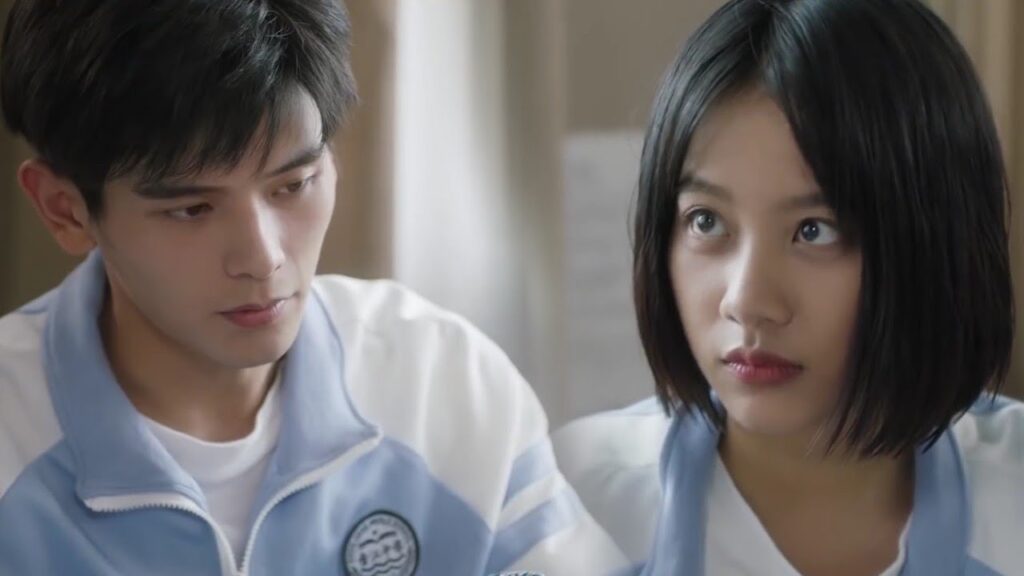 تعطيـه مشروب هي من أعدتـه و ينتهي به الامر بالتسمم 😱💔(  لا تغادر بعد المدرسة )