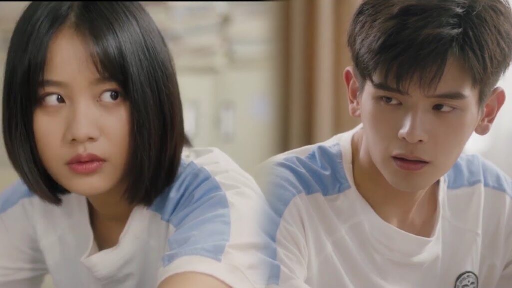 تغضب و تسيء فهم علاقتـه بصديقتها المقربة و تشعر بالخيانـة   (  لا تغادر بعد المدرسة )