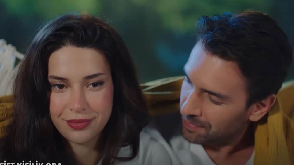 مسلسل الغرفة المزدوجة الحلقة 5.. كآن يتنكر كنادل ويقلب موازين فندق لوتيسيا