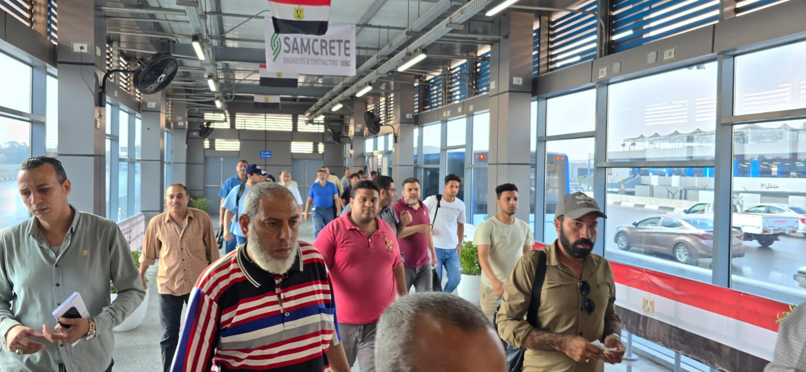 إقبال كبير على لأتوبيس الترددي بعد تشغيل مرحلته الأولى إقبال كبير على لأتوبيس الترددي بعد تشغيل مرحلته الأولى