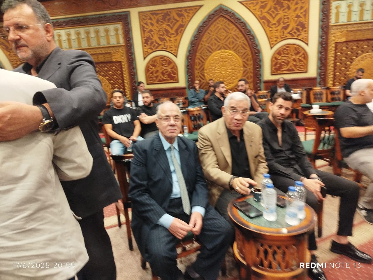 حميد الشاعرى ولطيفة وهاجر الشرنوبي ونور النبوى ومحسن جابر  في عزاء نجل الموسيقار صلاح الشرنوبي (2)