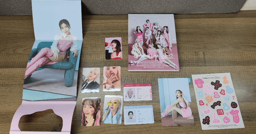 اشتريت ألبومي الأول !!