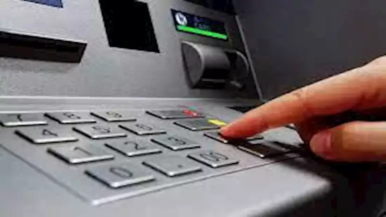 في إجازة عيد الأضحى.. حدود السحب والإيداع القصوى من ماكينات ATM في إجازة عيد الأضحى.. حدود السحب والإيداع القصوى من ماكينات ATM