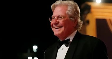 الفنان حسين فهمى ضيف الجلسة الأولى لبرنامج المعرض العام الثقافى الفنان حسين فهمى ضيف الجلسة الأولى لبرنامج المعرض العام الثقافى