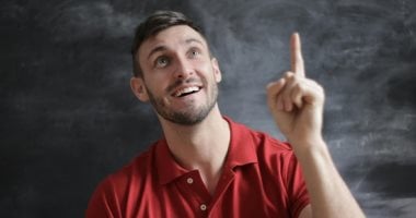 4 أبراج ذكية بالفطرة وبتفهمها وهى طايرة.. أبرزها برج العقرب