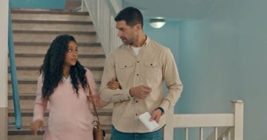 مسلسل فات الميعاد الحلقة 5.. الطبيبة تكشف لأسماء أبو اليزيد حملها فى بنت