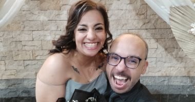 الفنان مينا أبو الدهب يعلن خطوبته (صور)