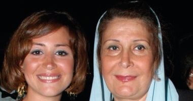 تعرض النجمة زيزي مصطفى لأزمة صحية ونقلها للمستشفى تعرض النجمة زيزي مصطفى لأزمة صحية ونقلها للمستشفى