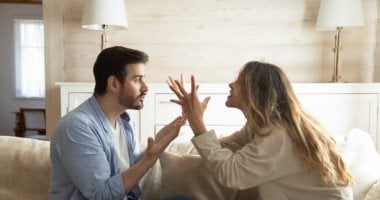 4 أبراج بتبعد لو اكتشفت أنها فى علاقة توكسيك.. أبرزهم الدلو بينسحب بهدوء