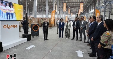 رئيس الوزراء يفتتح أكبر مستودع لوجستي للتجارة الإلكترونية لشركة “جوميا” رئيس الوزراء يفتتح أكبر مستودع لوجستي للتجارة الإلكترونية لشركة "جوميا"