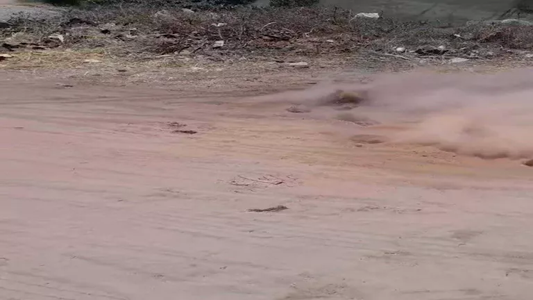 ذعر في أسيوط بسبب فيديو "غليان الأرض".. وتوضيح رسمي يكشف الحقيقة