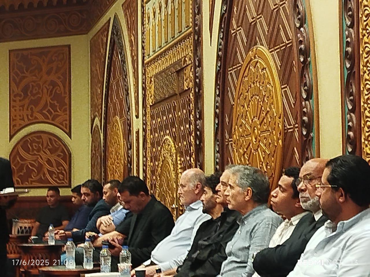 حميد الشاعرى ولطيفة وهاجر الشرنوبي ونور النبوى ومحسن جابر  في عزاء نجل الموسيقار صلاح الشرنوبي (4)