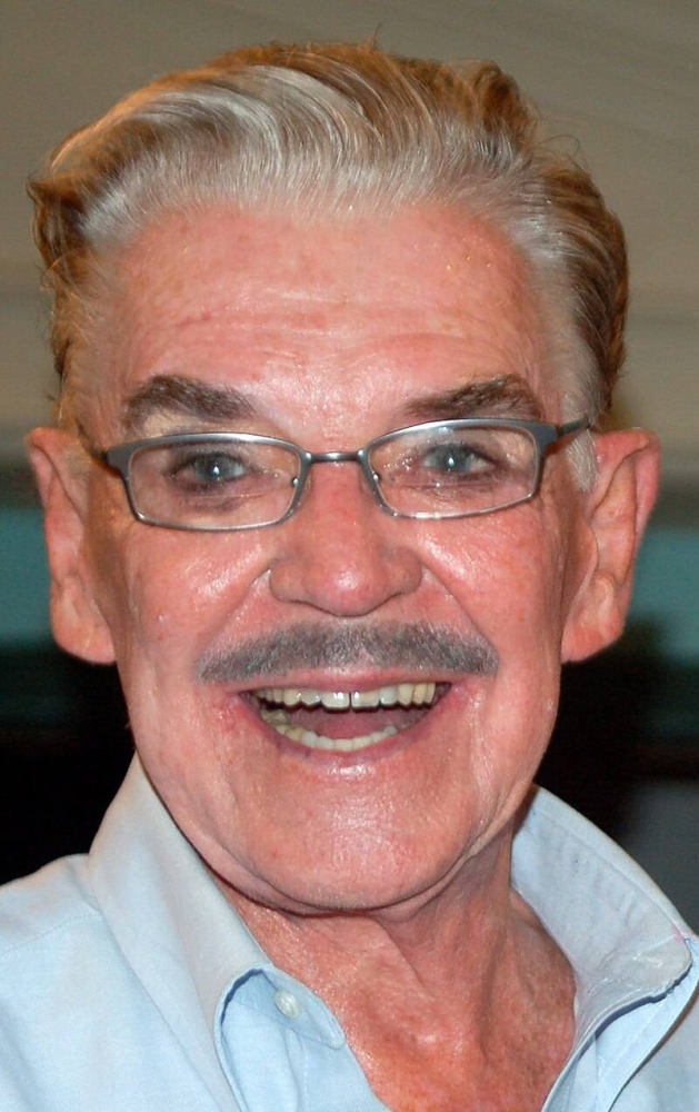 وفاة نجم «سبايدرمان وباتمان» – أخبار السعودية وفاة نجم «سبايدرمان وباتمان» - أخبار السعودية