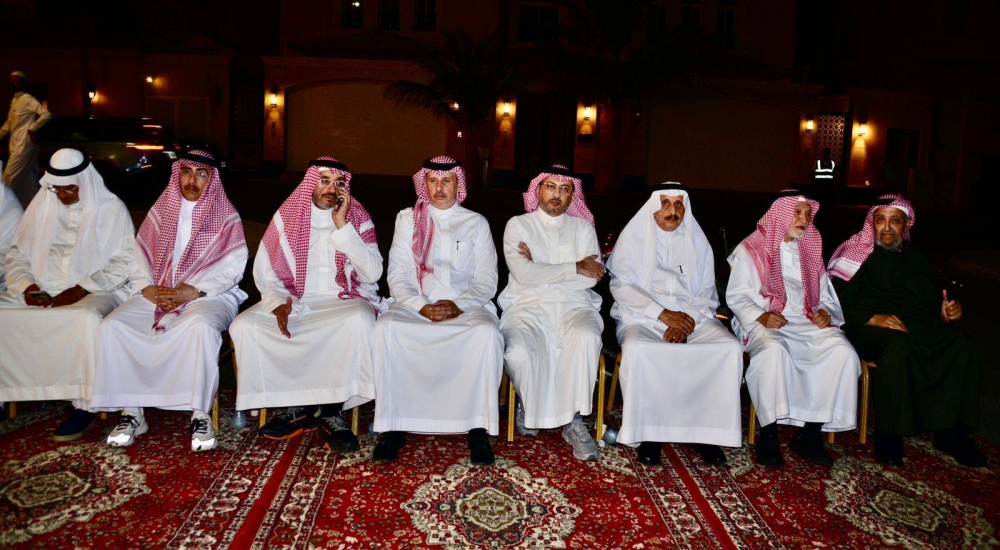 أسرتا باعشن وباهبري تستقبلان المواسين في فقيدتهما - أخبار السعودية