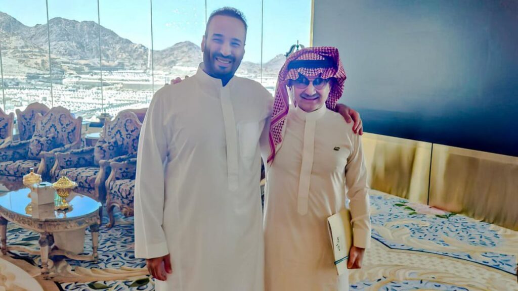 موعد عودة لاعبي الهلال من المنتخب