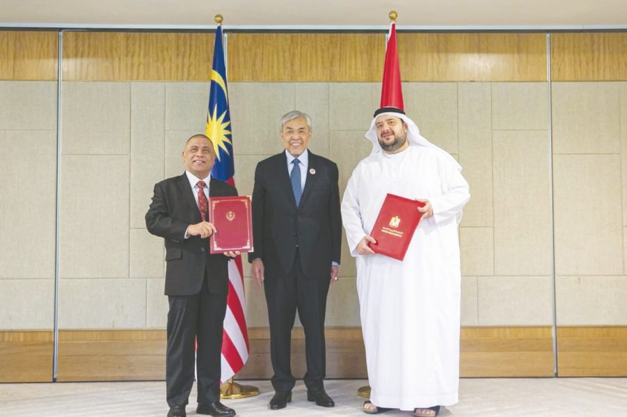 تعاون إماراتي ماليزي لتسهيل الاستثمارات في مجال الأمن الغذائي ودعم تطوير محطة باغان داتوك البحرية الدولية