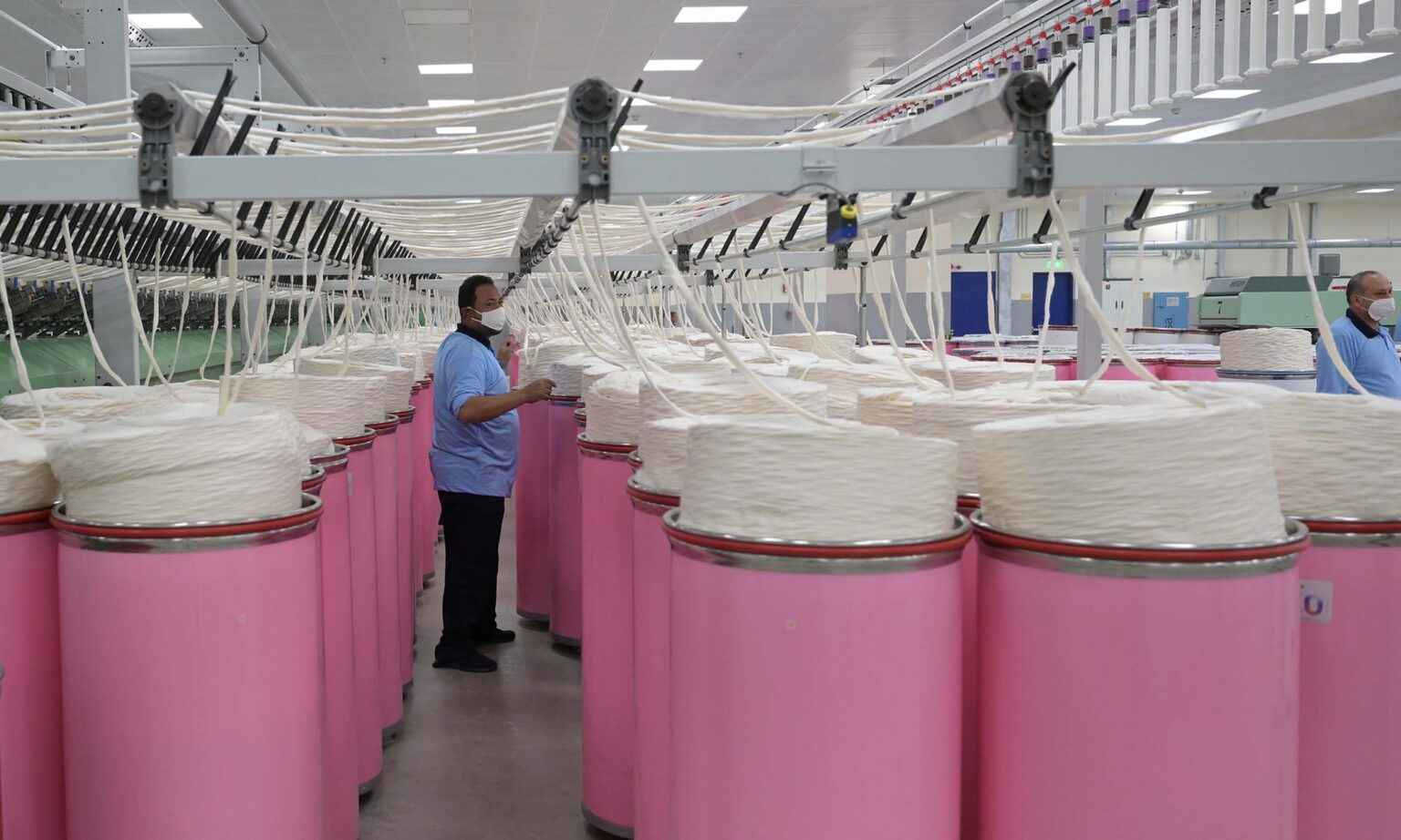 مصر تتفاوض مع شركات صينية وتركية لإدارة مصانع الغزل والنسيج المطوَّرة