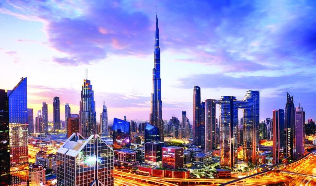 دبي تبدأ تطبيق الدوام الصيفي للجهات الحكومية اعتباراً من الغد Al Bayan