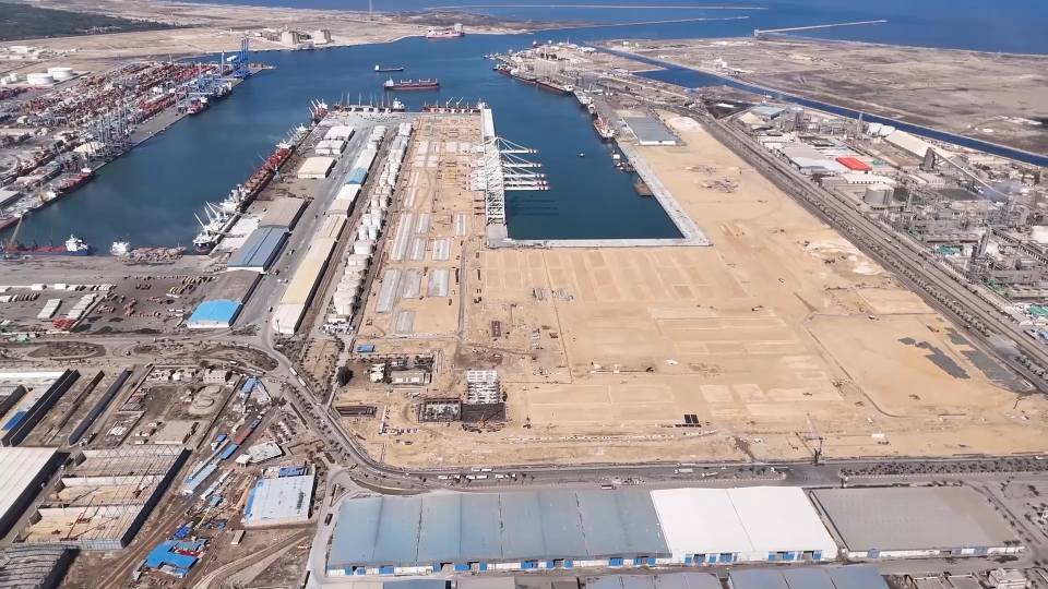 بتقنيات صينية.. محطة حاويات عملاقة تضع ميناء دمياط على الخريطة العالمية