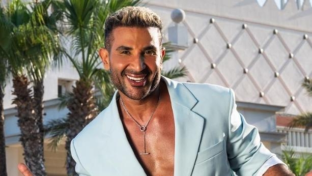 في أول تجربة لسيارته الجديدة… حادث مروع لأحمد سعد وعائلته! في أول تجربة لسيارته الجديدة... حادث مروع لأحمد سعد وعائلته!