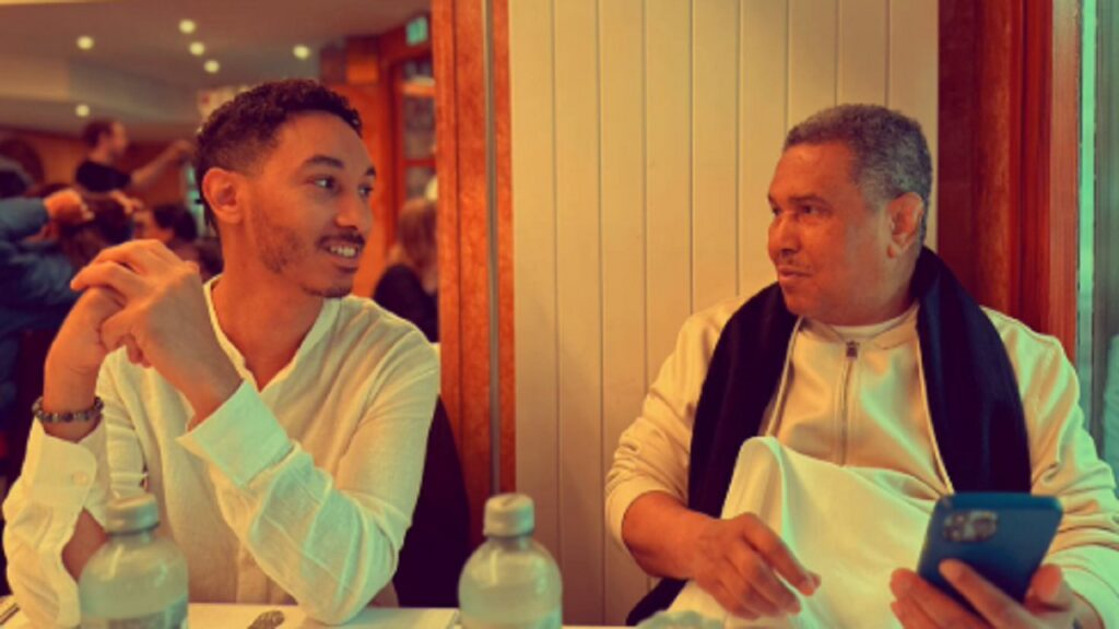 هند البلوشي تُعلن حملها بطفلها الثالث