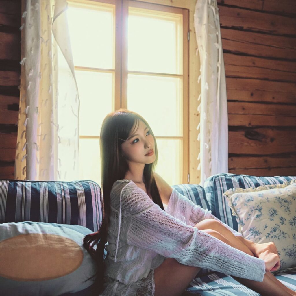 Primrose - Digital Single: Cinema (Concept Photo - Rainie)