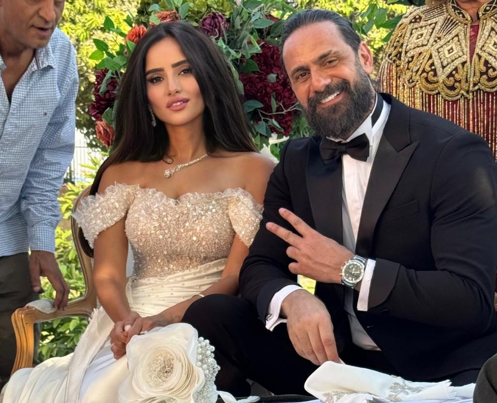 حقيقة زواج زينة بعد ظهورها بفستان الزفاف