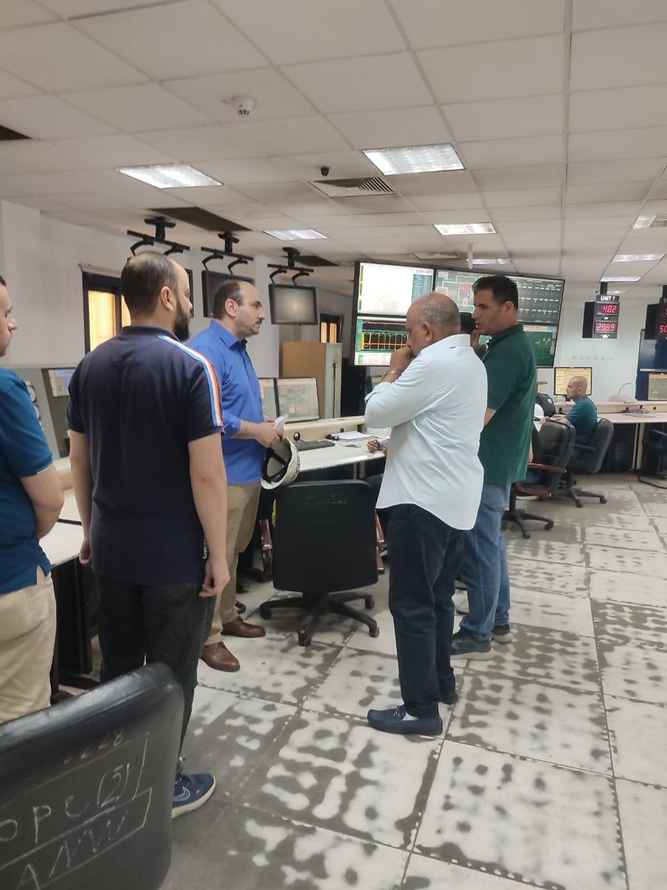 وزير الكهرباء يتفقد محطة أبو قير الجديدة لتوليد الكهرباء