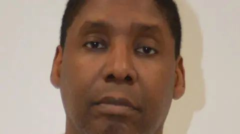  أوغينوتشوكو أوجيري (أ ب). 