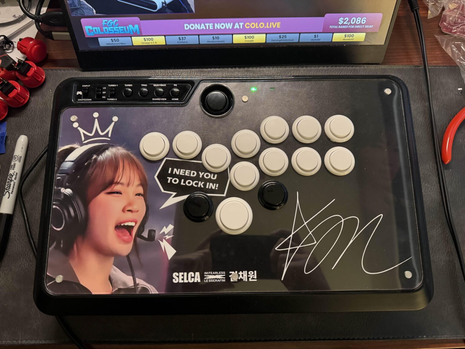 Chaewon FightStick Design التي صنعتها من أجل جهاز التحكم Leverless الخاص بي!
