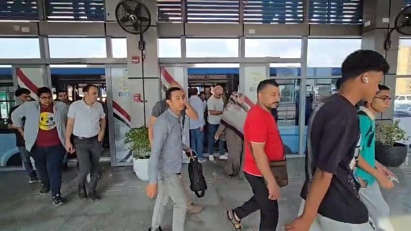 إقبال كبير على لأتوبيس الترددي BRT بعد تشغيل مرحلته الأولى إقبال كبير على لأتوبيس الترددي BRT بعد تشغيل مرحلته الأولى
