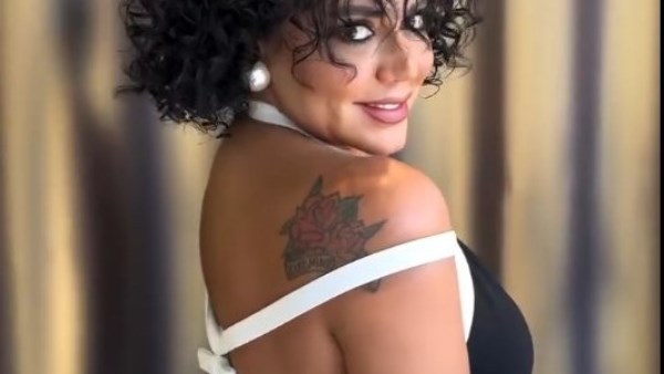 شبه خيالي.. رانيا يوسف تخطف الأنظار بإطلالة جريئة برفقة ابنتها شبه خيالي.. رانيا يوسف تخطف الأنظار بإطلالة جريئة برفقة ابنتها