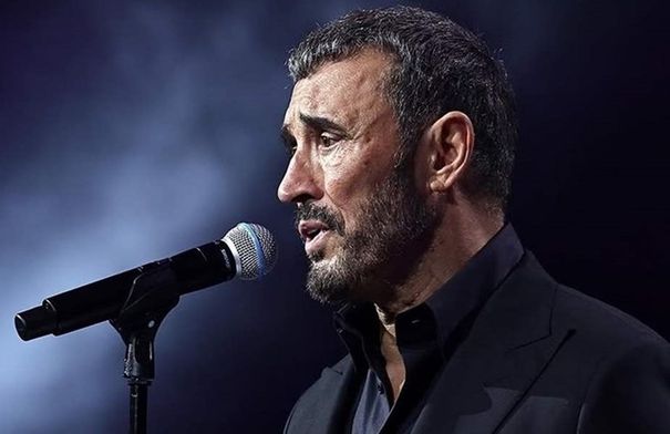 بدا حزينا وبملامح مختلفة.. كاظم الساهر يُفاجئ الجمهور في… بدا حزينا وبملامح مختلفة.. كاظم الساهر يُفاجئ الجمهور في...