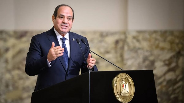 قرارات جمهورية حاسمة وتكليفات مباشرة من الرئيس السيسي لكبار رجال الدولة قرارات جمهورية حاسمة وتكليفات مباشرة من الرئيس السيسي لكبار رجال الدولة