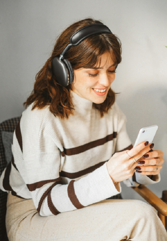 التواصل الإلكتروني