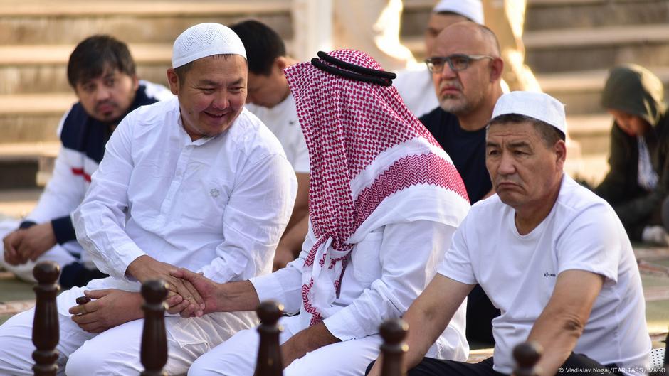 اختتام المناسك والمملكة تتيح الحصول على “شهادة حج” إلكترونية – DW – 2025/6/9 اختتام المناسك والمملكة تتيح الحصول على "شهادة حج" إلكترونية – DW – 2025/6/9