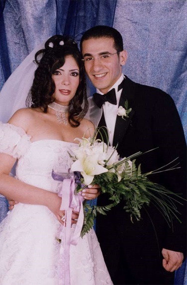 فستان زفاف منى زكي